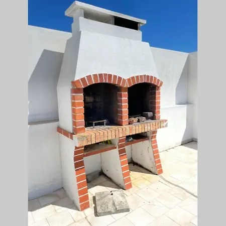 The Light House Ii, With Rooftop And Parking Apartament