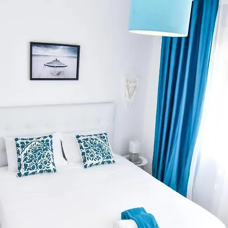 The Light House Ii, With Rooftop And Parking Apartament