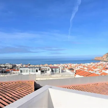 The Light House Ii, With Rooftop And Parking Apartament *