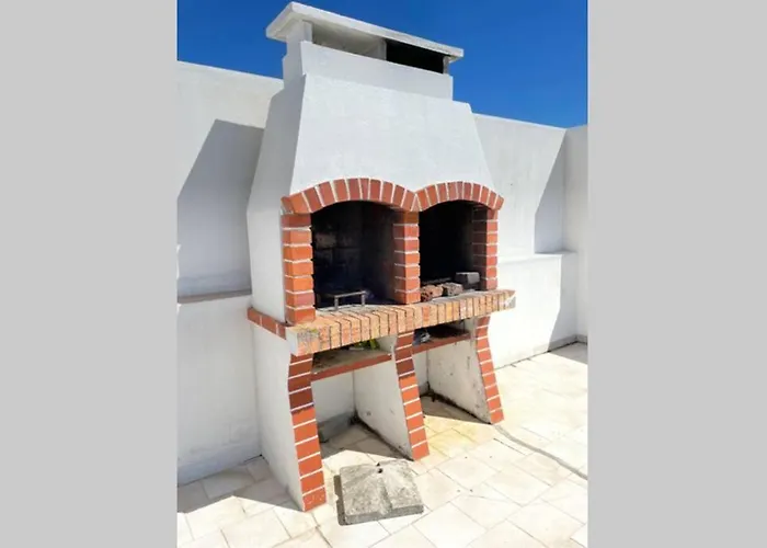 The Light House Ii, With Rooftop And Parking Appartamento