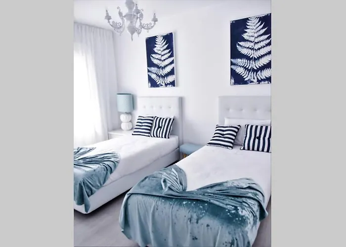 The Light House Ii, With Rooftop And Parking *